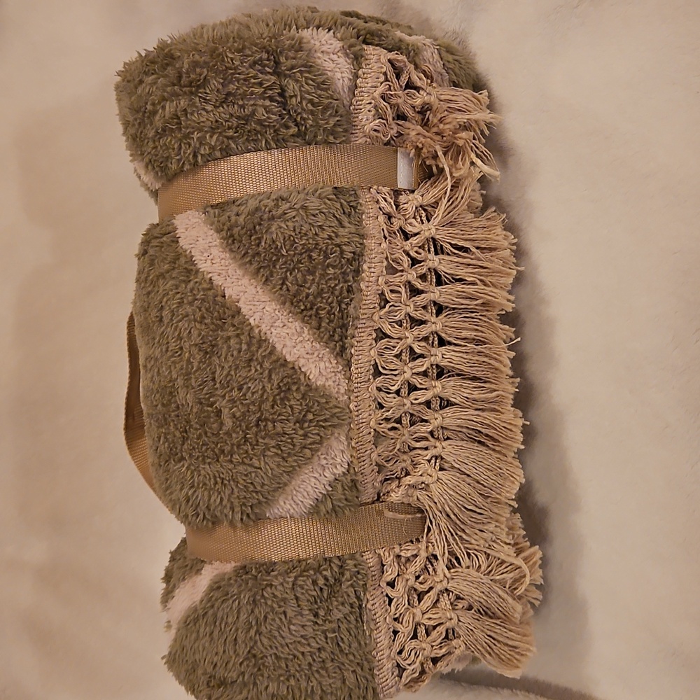 Green and Cream Soft Blanket